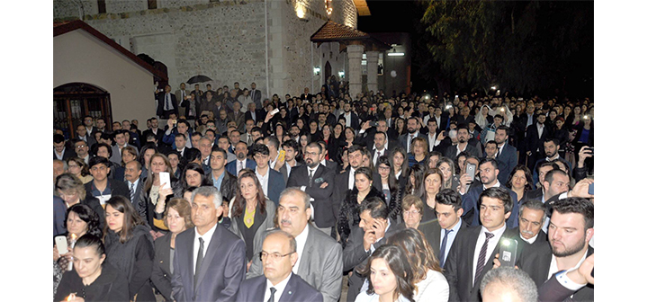 Իւրայատուկ Զատիկ Զէյթունիյէի Սուրբ Եղիա եկեղեցւոյ մէջ