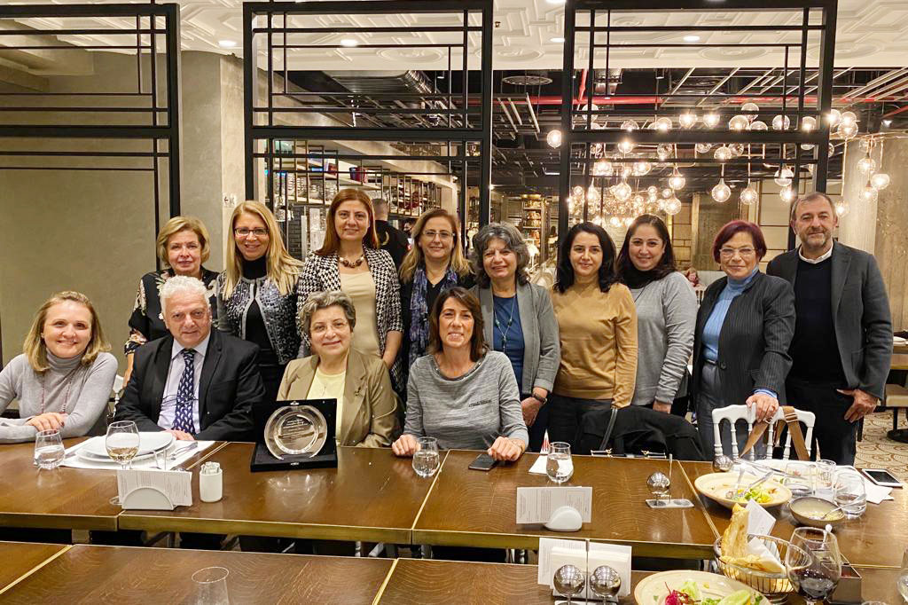 Կրթական մշակներու զօրակցութիւնը Սաթենիկ Նշանին