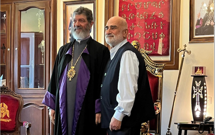 Վայլելով Առաջնորդարանի ջերմութիւնը