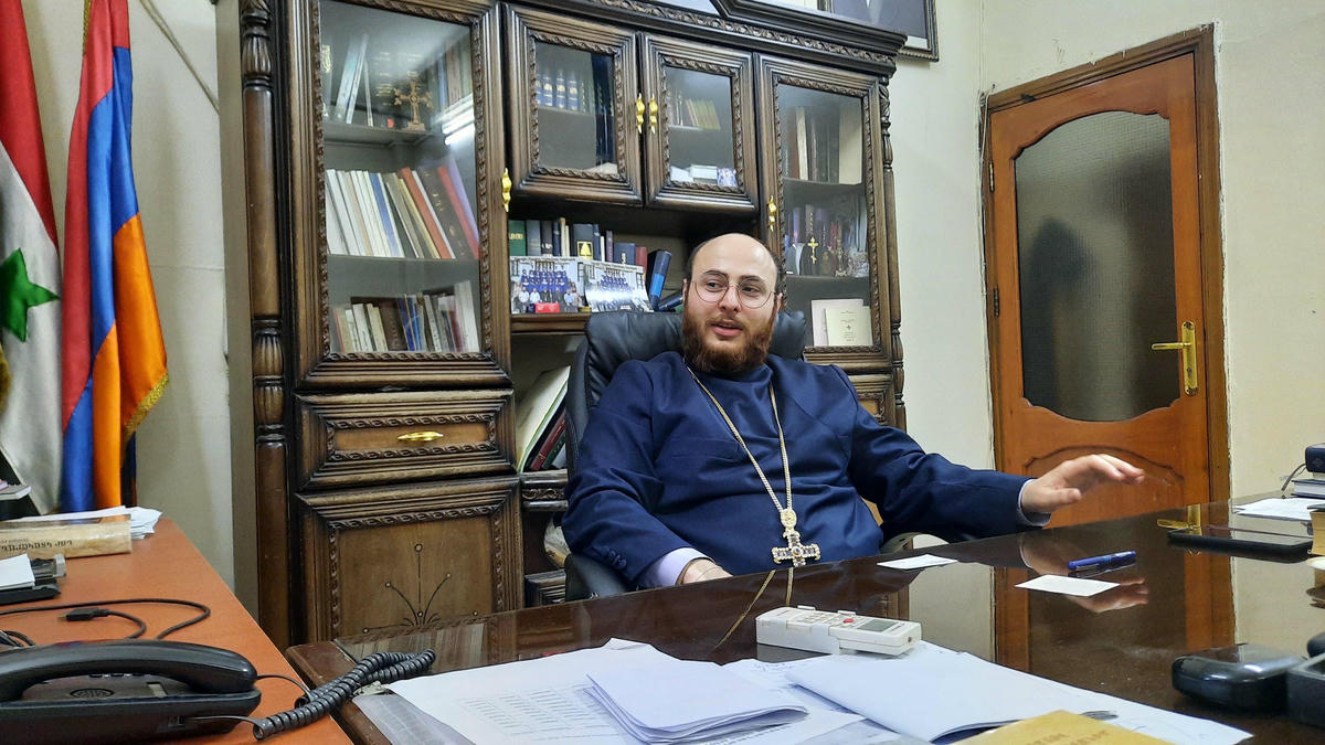 Papaz Levon Yeğyayan