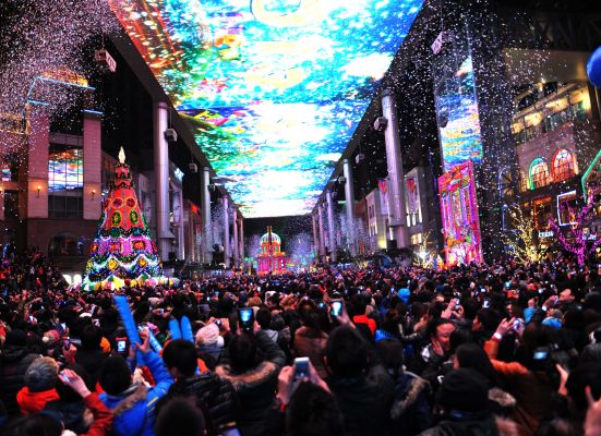 Çin, 2013’e böyle ‘Merhaba’ dedi