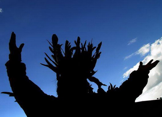 Dünyanın tüm şamanları 