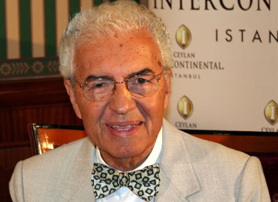 Boğaziçililerin efsanevi hocası Arman Manukyan vefat etti