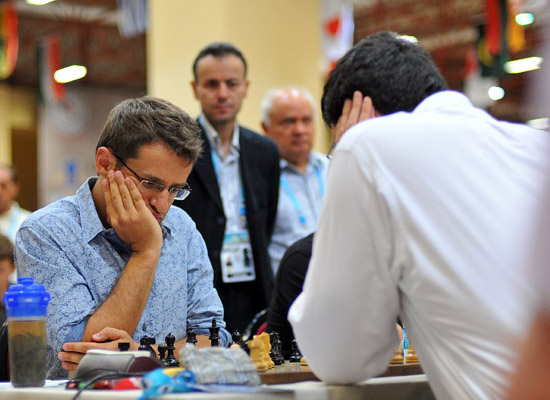 Ermenistan liderliği Rusya'ya teslim etti