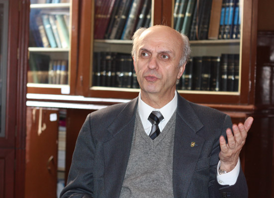 Rum toplumu seçim yönetmeliğini tamamladı