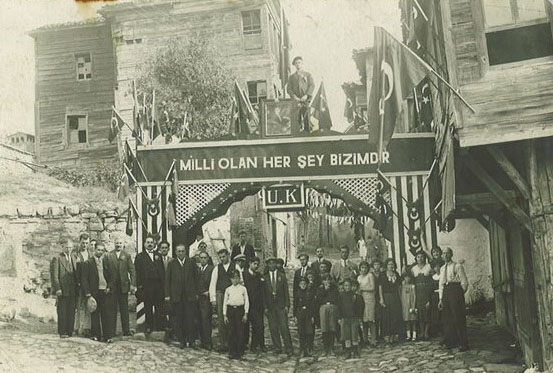 “Kiduş” mu okuyacağız “Kadiş” mi