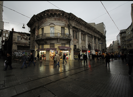 Müze geçmişi yaşamdan koparır