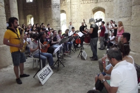 Batıayaz Ermeni Kilisesi'nde barış notaları