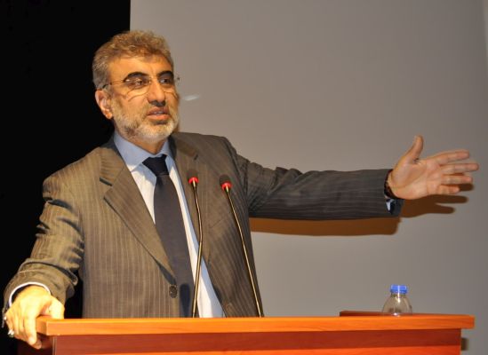 Enerji Bakanı Yıldız: Seçim gecesi trafoya kedi girdi