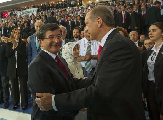 Kongrede "veda değil, başlangıç"