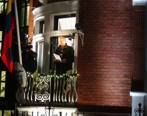 Assange: 2013'te milyonlarca yeni belge yayınlayacağız