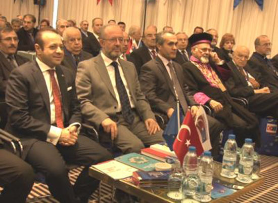 Bağış, Ermeni Patrikliği'nden memnun