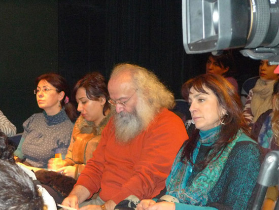 Sanatçılardan Bakan Şahin’e istifa çağrısı