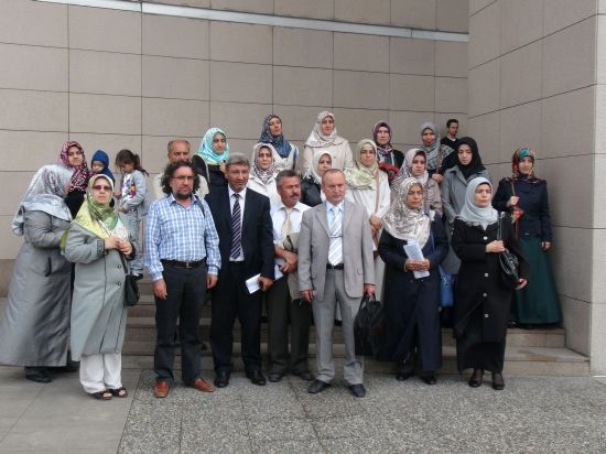 Başörtüsü mağdurları ifade verdi 