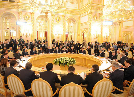 Moskova'da kritik zirve  