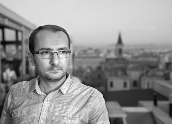 Aynı anneannelerin torunlarıyız  