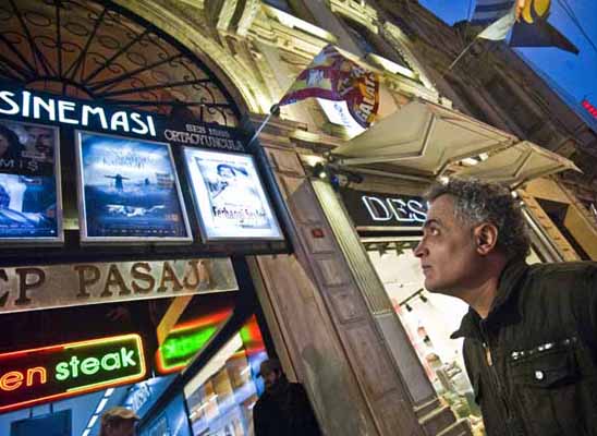 1990’ların ‘uyumsuz’ gençleri ‘Cihangir Günlüğü’ ile döndü