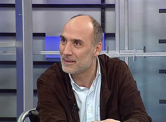 Doğan Akın: 'Utanarak izliyoruz!'