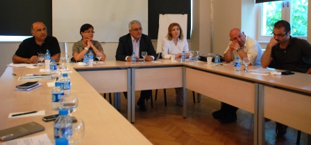 “Ermeni Toplumu Ne Düşünüyor? Anketlerde Ne Söylüyor?”