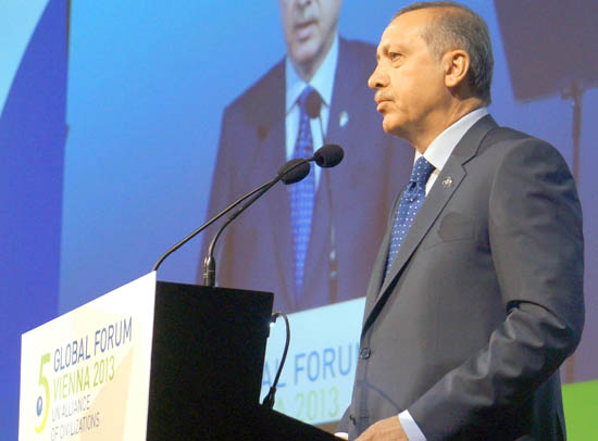 Erdoğan: İslamofobinin insanlık suçu olarak görülmesi kaçınılmaz