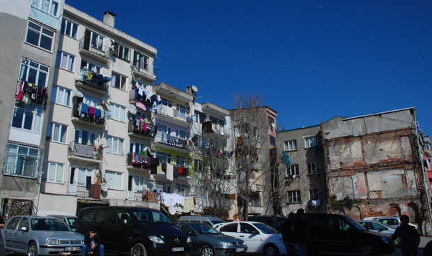 Milyon liralık binaya kat parası  