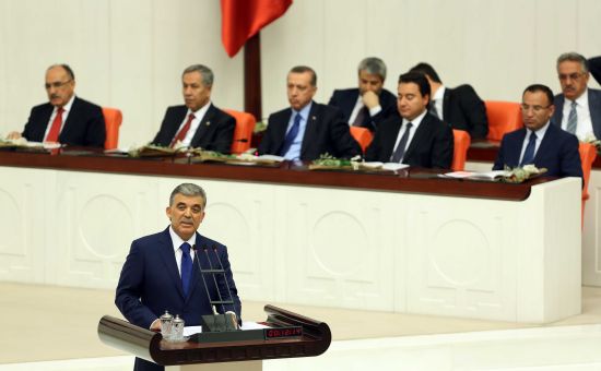 Gül: Kış günü milleti sandık başına taşımanın bir anlamı yoktu