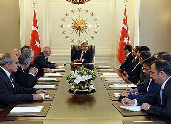 Cumhurbaşkanı Gül'den yeni anayasa mesajları