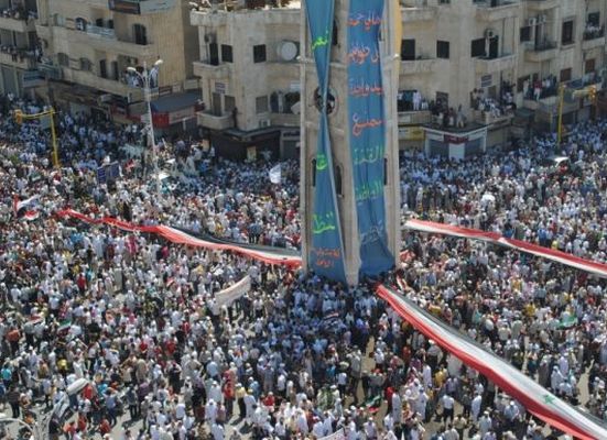 Suriye'de bu sefer Hama'da katliam var