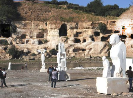 Heykellerini Hasankeyf için yaptılar  