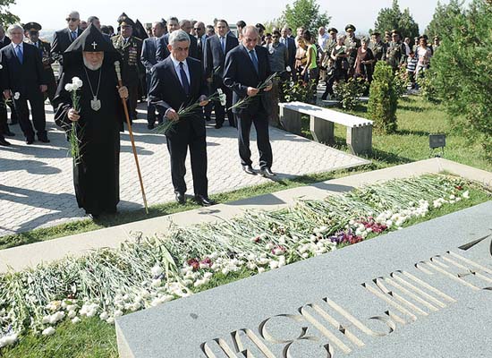 Ermenistan 21 yaşında