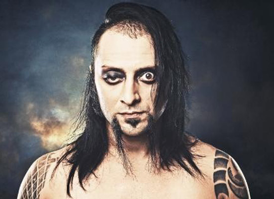 Vali, Hayko Cepkin konserini yarıda kestirdi  