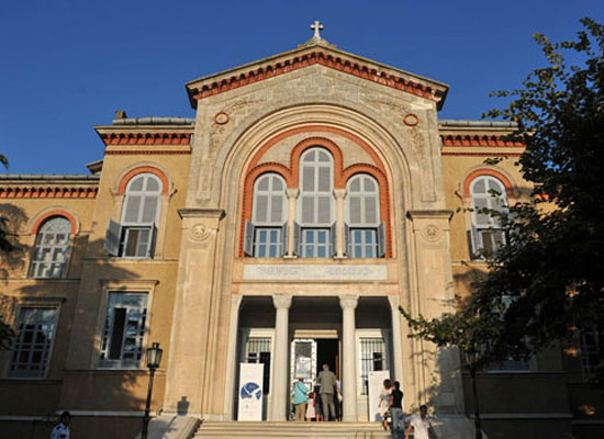 Başbakan talimatı verdi, Heybeliada ruhban okulu için formül aranıyor