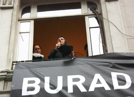 Başörtülü kadınların “simgesel imha”sı