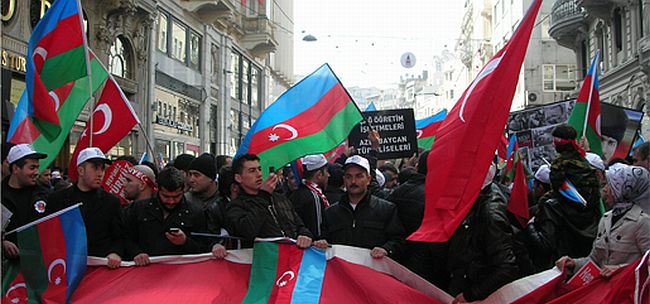 Bekaroğlu: 'Tüm katliamlar ırkçı nefretten doğar'