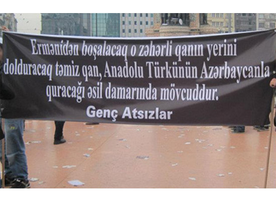 Hocalı eylemi devletin desteğiyle ırkçı gövde gösterisine dönüştü  