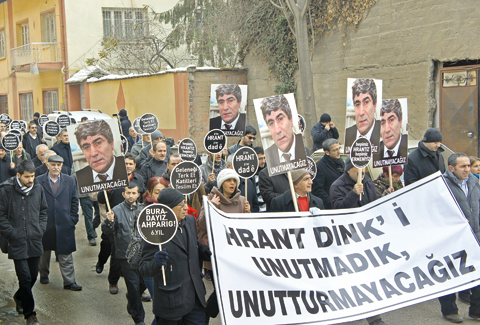 'Bize kalan üç kuşak sessizlik'