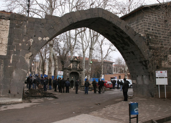 'Mızrak çuvala sığmıyor'