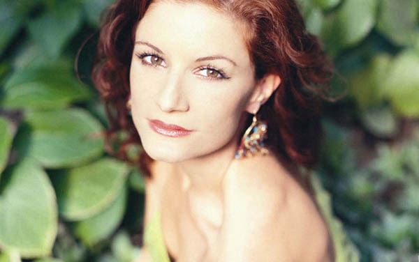 'Biz canız. Ötesi yalan'