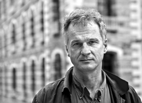 Çocuklar Müslüman ailelerin yanına verilerek asimile edildi