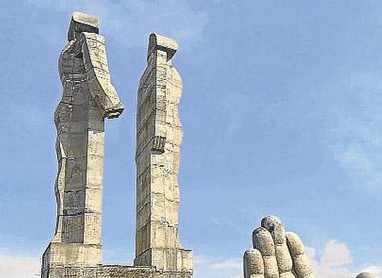 Başbakan 'Ucube' savunmasını yaptı