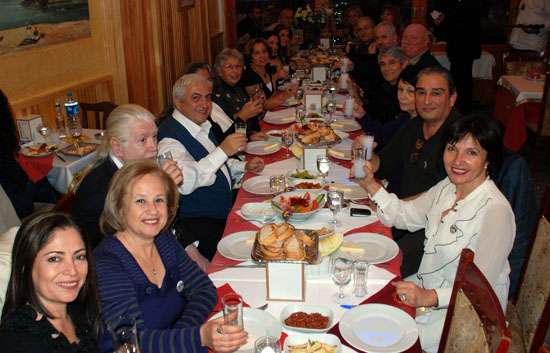 Kumkapılılar özlem giderdi  