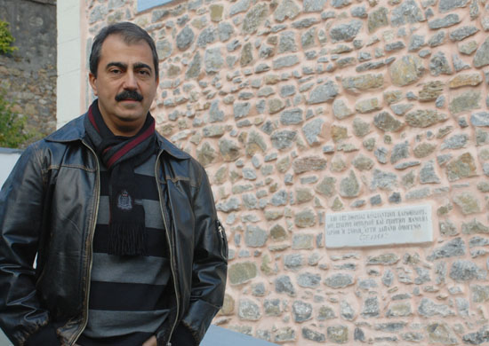 ‘Cemaatlerin geleceği demokratik kurallara bağlı’