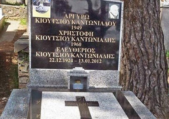 Fenerbahçeli Lefter huzur içinde yatıyor  