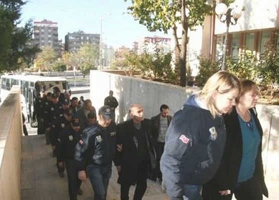 KCK operasyonlarında en büyük dalga