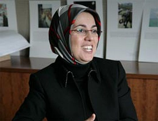 Merve Kavakçı'ya iade-i itibar