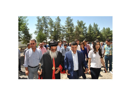 Demirtaş: Bu topraklar, tek dil, tek mezhep, tek inançla var olmadı 