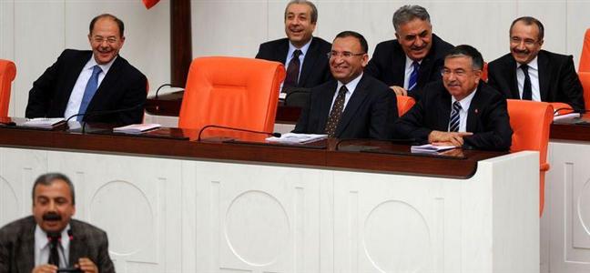 4+4+4'lük gergin tartışma