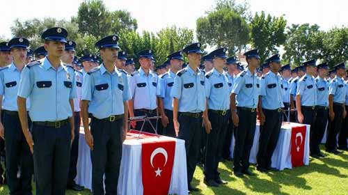 Polis Akademisine tepki 