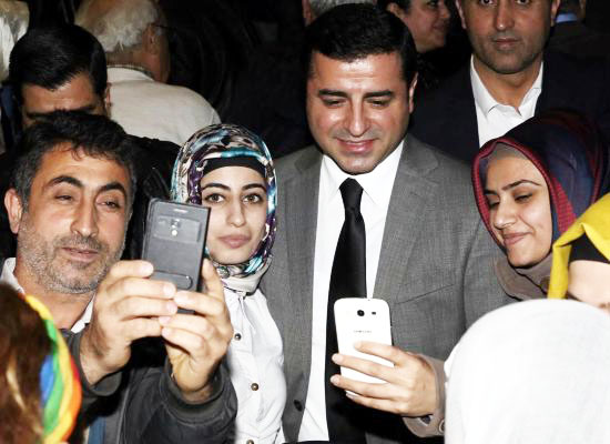 Demirtaş: Hükümet ve Bahçeli provokasyon yaratıyor