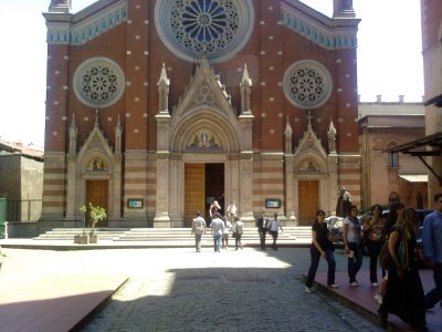 Sen Antuan'a ağır vergi borcu